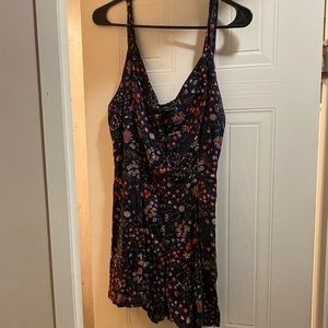 Lg American Eagle romper, strap was fixed.